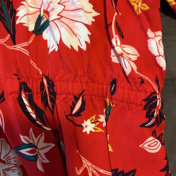 🚩(2 for $6) Maternity shirt - Picture 5 of 6